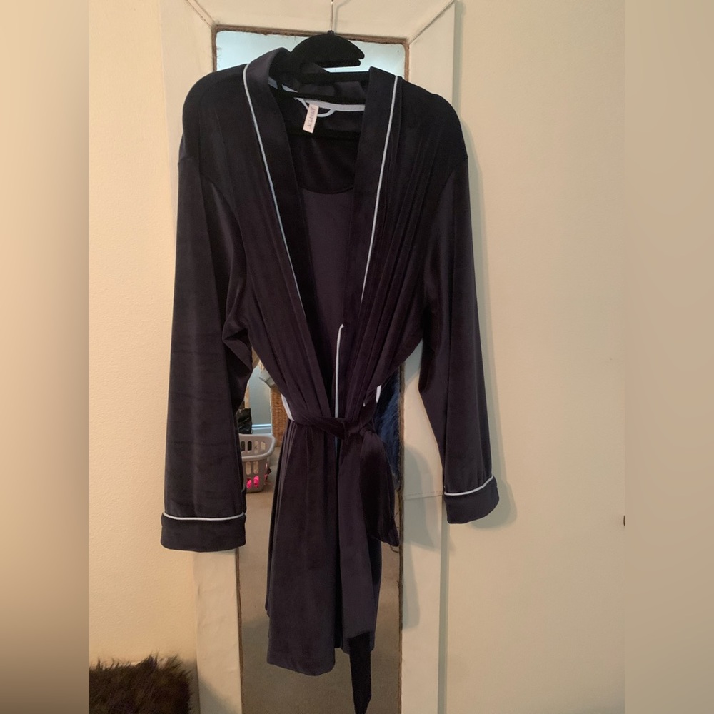 Joyspun Velvet Robe size XL - Picture 2 of 3